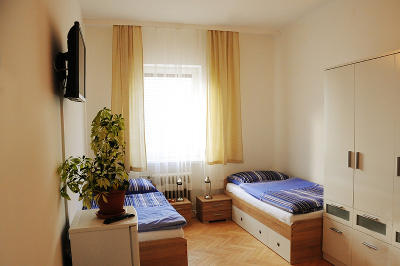 Montage Hotel Bed & Steel